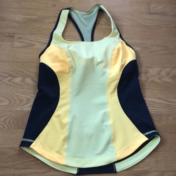 🌺Lululemon Top - Picture 8 of 8